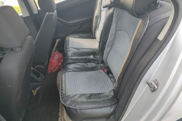 Used Volkswagen Jetta 2013 1.4L Manual Fashion Model