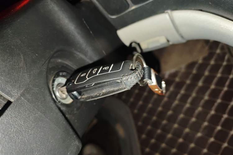 Used FORTHING Lingzhi 2016 M3L 1.6L 7-Seater Comfort Model
