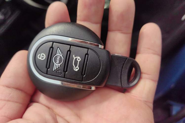 Used MINI Countryman 2017 1.5T COOPER ALL4 Traveler Vehicle Key