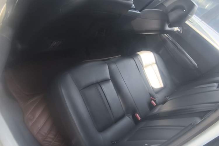 Used Peugeot 3008 2015 2.0L Automatic Trend Edition
