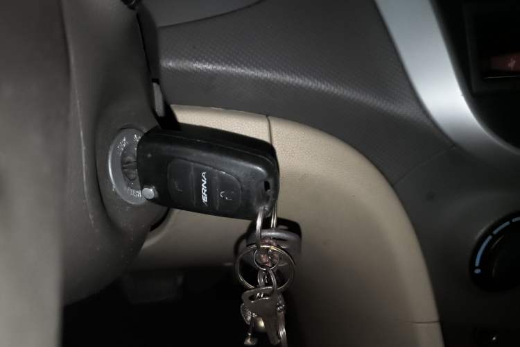 Used Hyundai Verna (older generation) 2010 Sedan 1.4L Automatic Fashionable GT Model Vehicle Key