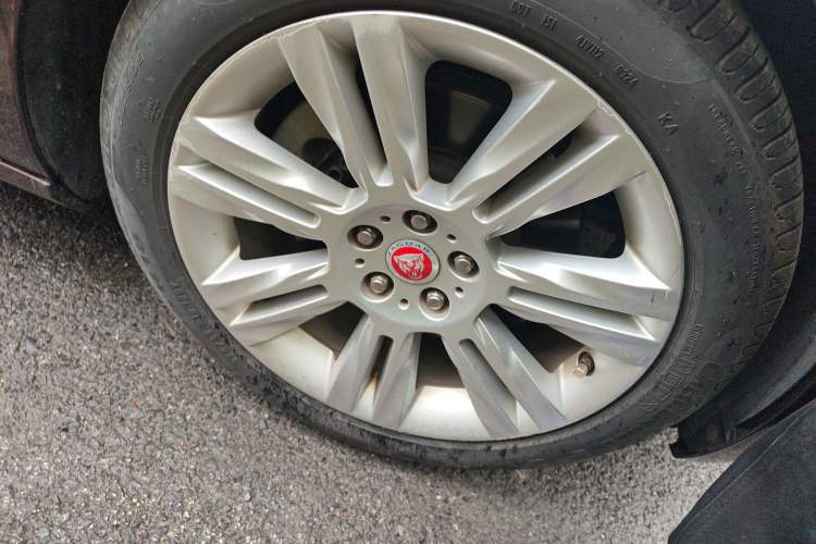 Used Jaguar XFL 2018 XFL 2.0T 250 PS Luxury Edition