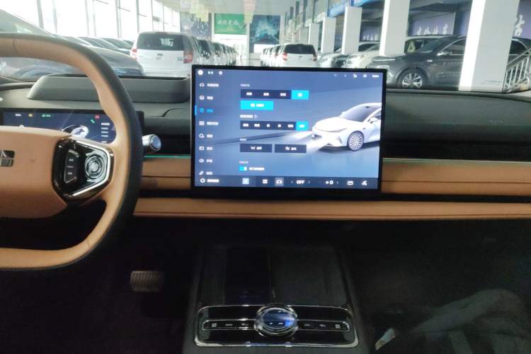 Used Geely Galaxy Galaxy 8 2025 130km EM-P Starship Edition