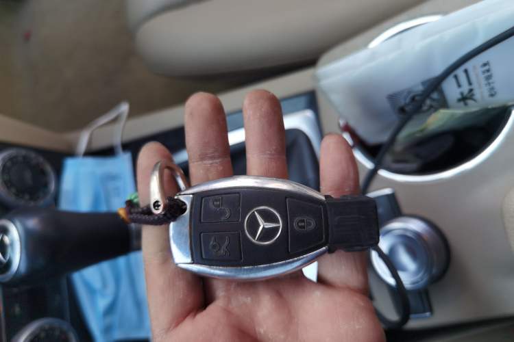 Used Mercedes-Benz GLK-Class 2011 GLK 300 4MATIC Fashion Model