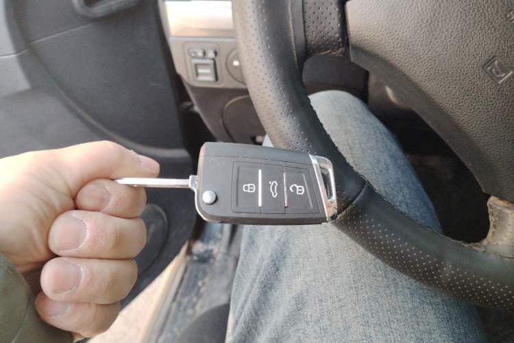 Used Haval H5 Classic 2013 Zhizun Edition 2.0T Manual Two-Wheel Drive Entry-Level Model Vehicle Key