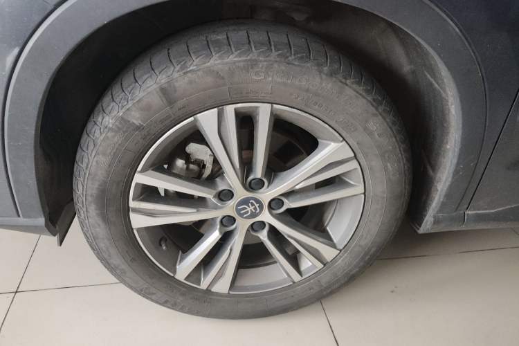 Used BYD Song Pro 2019 1.5T Automatic Luxury Model Left Front Wheel Hub