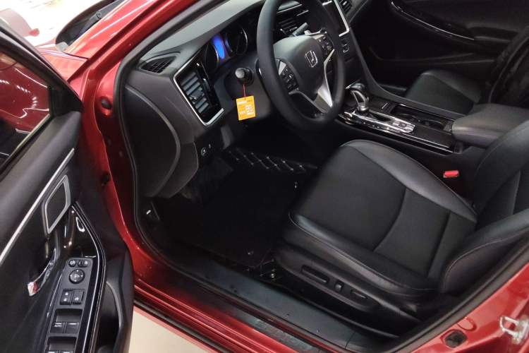 Used Honda Spirior 2015 2.0L Prestige Edition
