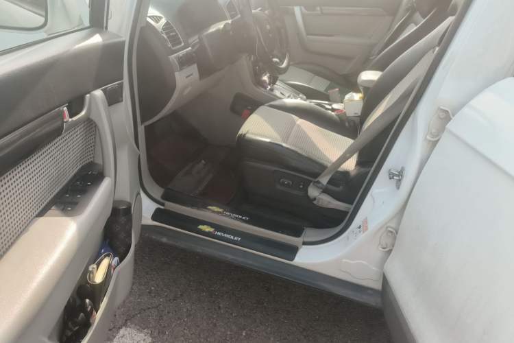 Used Chevrolet Captiva 2012 2.4L Two-Wheel Drive City Edition 5 Seats
