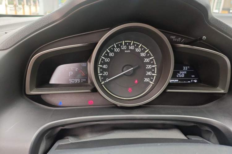 Used Mazda 3 Axela 2017 Sedan 1.5L Automatic Luxury Model Emission Standard China V