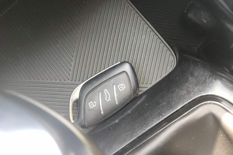 Used Roewe i5 2021 1.5L CVT Diamond Edition Interior 1