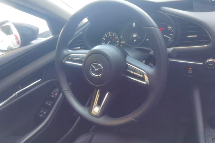 Used Mazda 3 Axela 2023 2.0L Automatic Zhiya Edition Steering Wheel