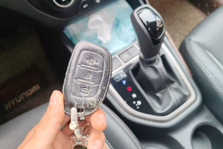 Used Hyundai ix25 2015 1.6L Automatic Two-Wheel-Drive Deluxe DLX Model Vehicle Key