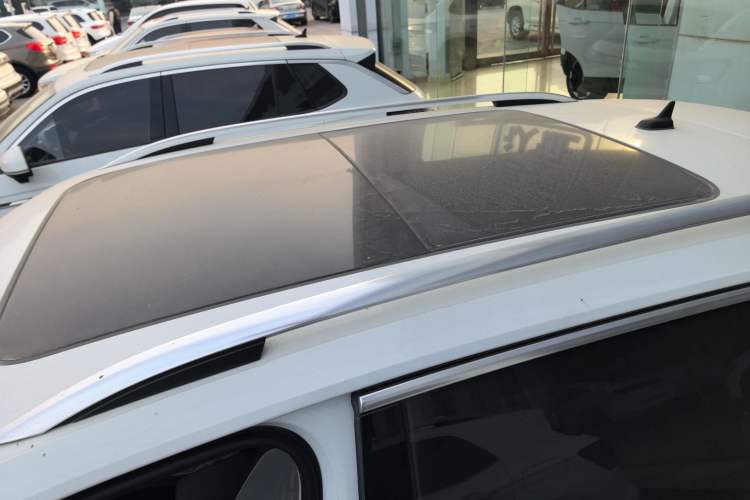 Used Volkswagen Tayron 2023 300TSI Two-Wheel-Drive Luxury Plus Advanced Edition
