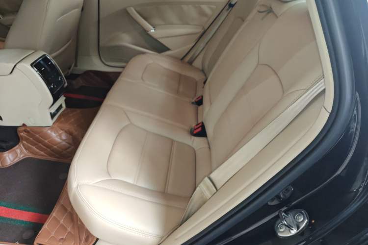 Used Volkswagen Passat 2014 1.8TSI DSG Prestige Edition Left Rear Seat