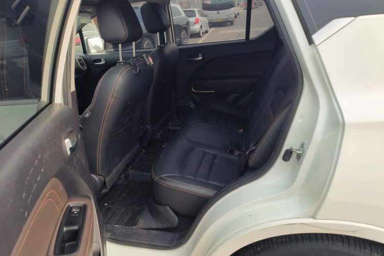 Used AION Trumpchi GE3 2018 530 Internet Enjoyment Version Left Rear Seat