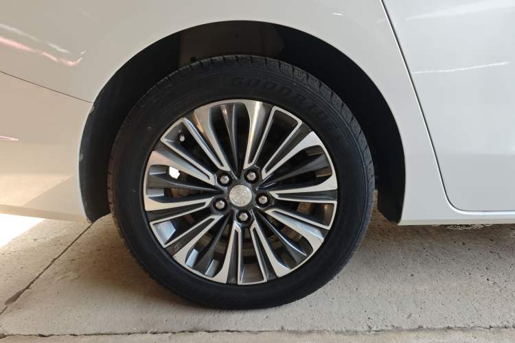 Used Buick GL8 2022 ES Land Cruiser 653T Luxury Model
