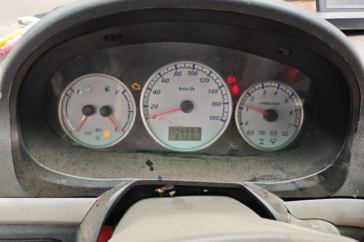 Used King Long Golden Way 2012 2.0L Passenger Version VVT Long-Wheelbase V20
