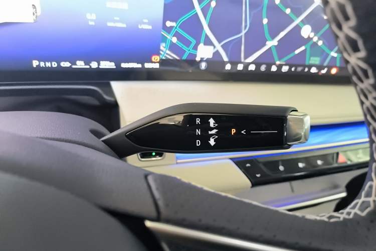 Used Buick GL8 2026 Model Lu Zun Luxury Edition