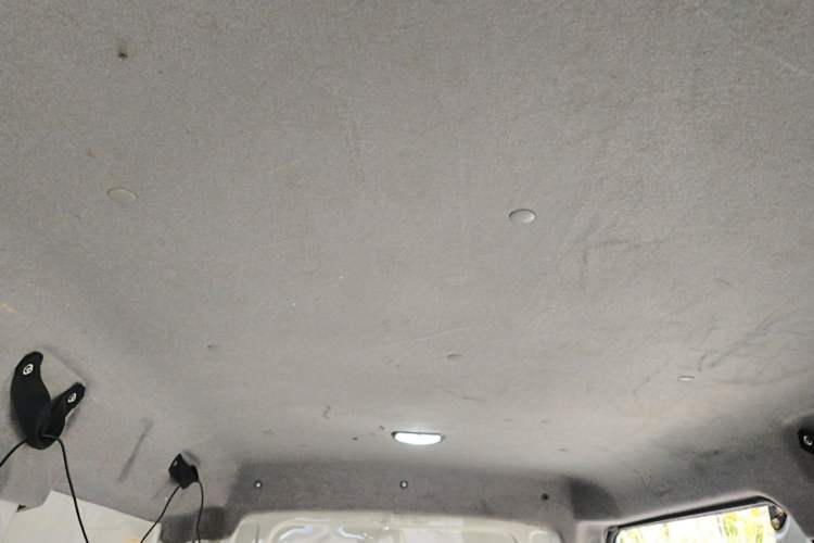 Used Dongfeng Yufeng EM26 2023 Standard Edition 41.472 kWh Henan Lithium Power Headliner