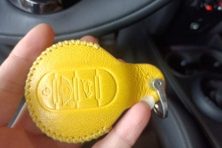 Used MINI Countryman 2019 1.5T COOPER ALL4 Classic Weekend Travel Edition Vehicle Key