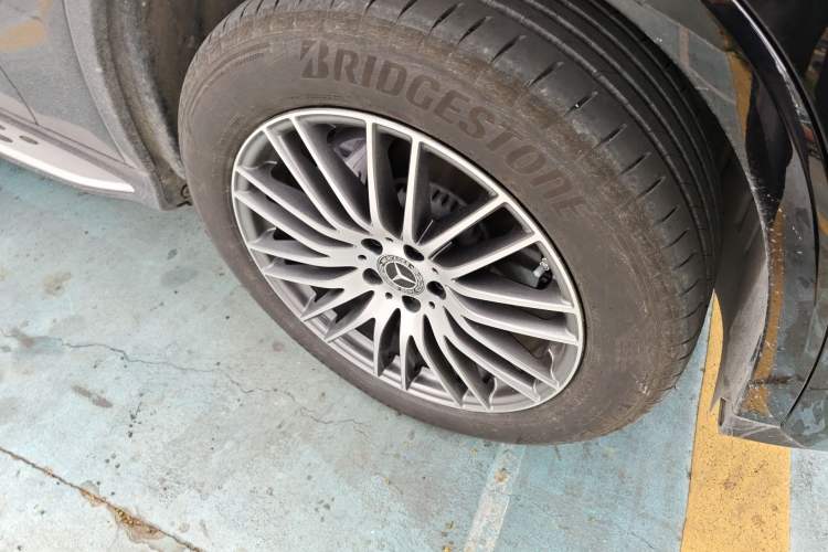 Used Mercedes-Benz GLC 2025 Refreshed GLC 300 L 4MATIC Dynamic Version 5 Seats Right Front Wheel Hub