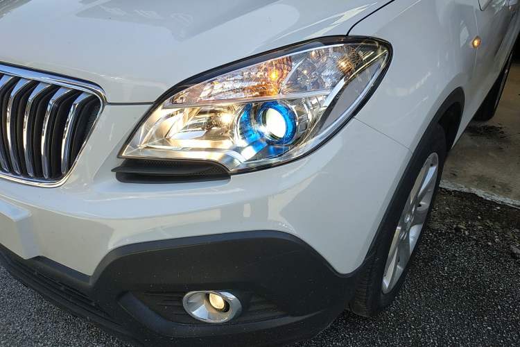 Used Buick Encore 2015 1.4T Automatic Two-Wheel Drive Urban Elite Version