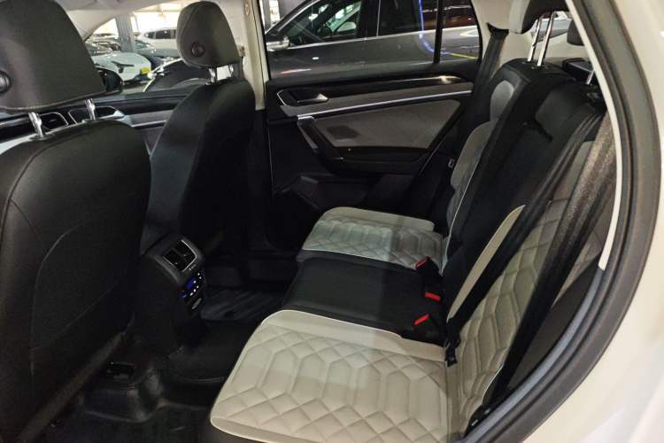 Used Volkswagen Tayron 2024 330TSI Two-Wheel Drive Luxury Plus Advanced Version
