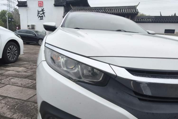 Used Honda Civic 2016 220TURBO CVT Luxury Edition