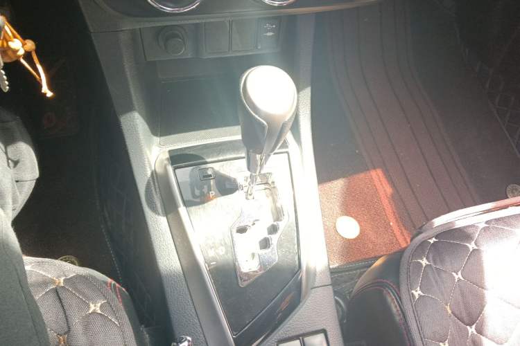 Used Toyota Levin 2017 1.2T V CVT Luxury Edition Gear Lever