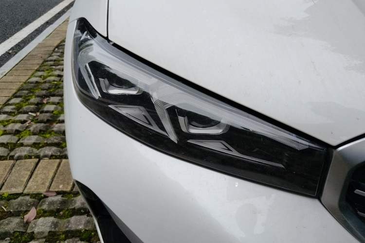 Used BMW 3 Series 2023 325Li M Sport Package Right Front Headlight