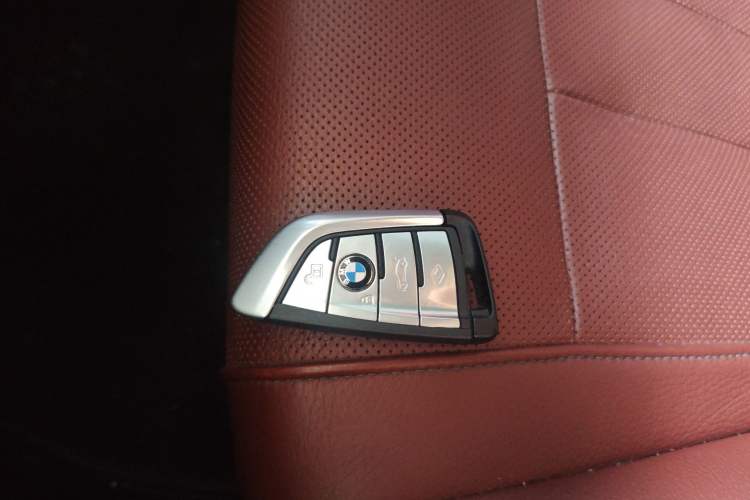 Used BMW 5 Series 2018 Restyled 530Li Luxury Edition M Sport Package