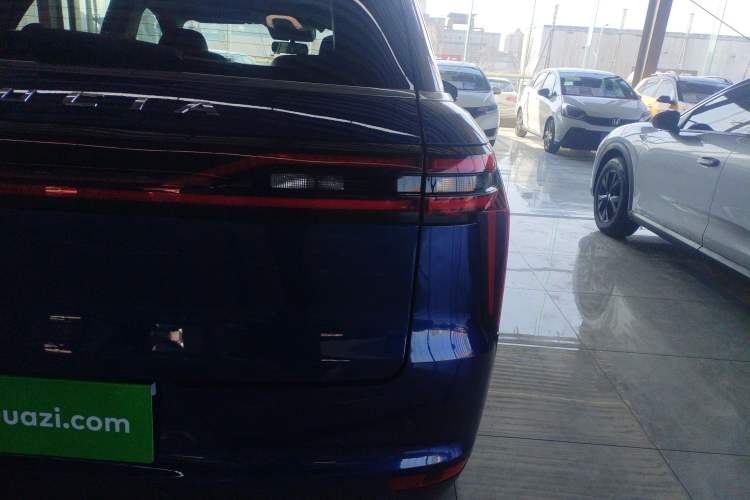 Used Venucia Star 2020 260T Automatic 48V Mild Hybrid Turbocharged Starry Edition
