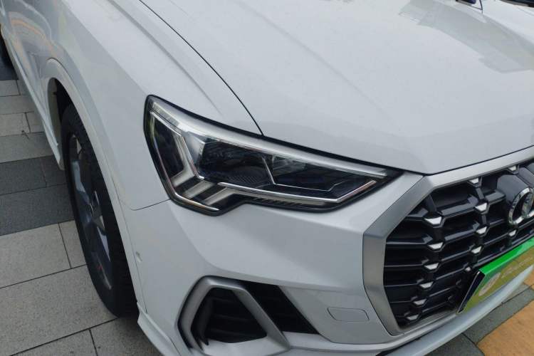 Used Audi Q3 2021 35 TFSI Fashion Dynamic Model
