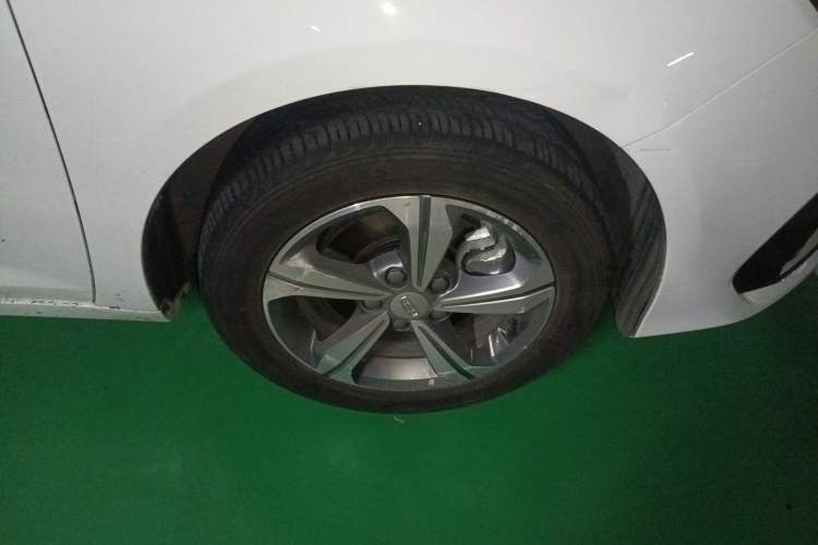 Used Geely Auto Emgrand L HiP 2024 Champion Edition 1.5TD-DHT Pro 100KM Superior Model
