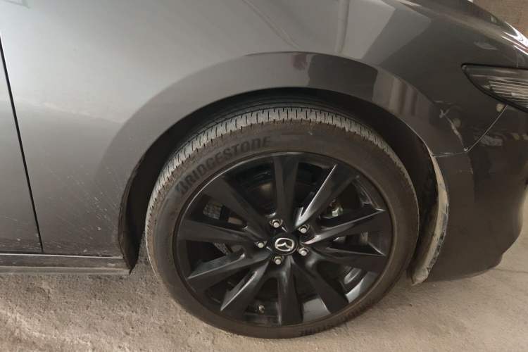 Used Mazda 3 Axela 2023 2.0L Automatic Zhiyao Edition Right Front Wheel Hub