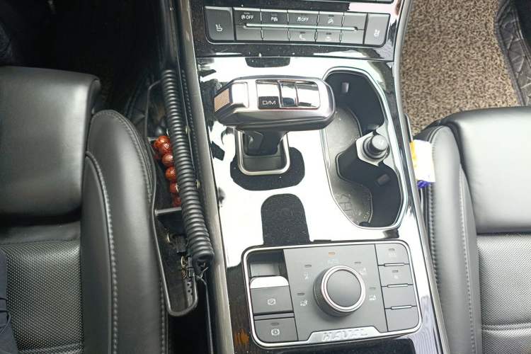 Used Haval H8 2017 2.0T Gasoline Four-Wheel Drive Luxury Model