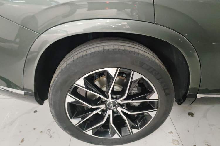 Used Roewe RX9 2023 2.0T Two-Wheel Drive Enjoyment Version