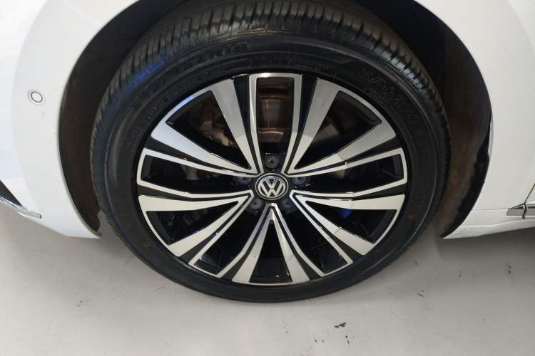 Used Volkswagen FAW-Volkswagen CC 2020 330TSI Glamour Edition China VI Standard Exterior 4