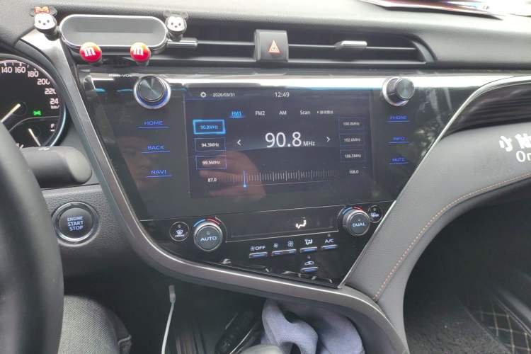 Used Toyota Camry 2019 2.0G Luxury Edition China V Standard Audio And AC Panel