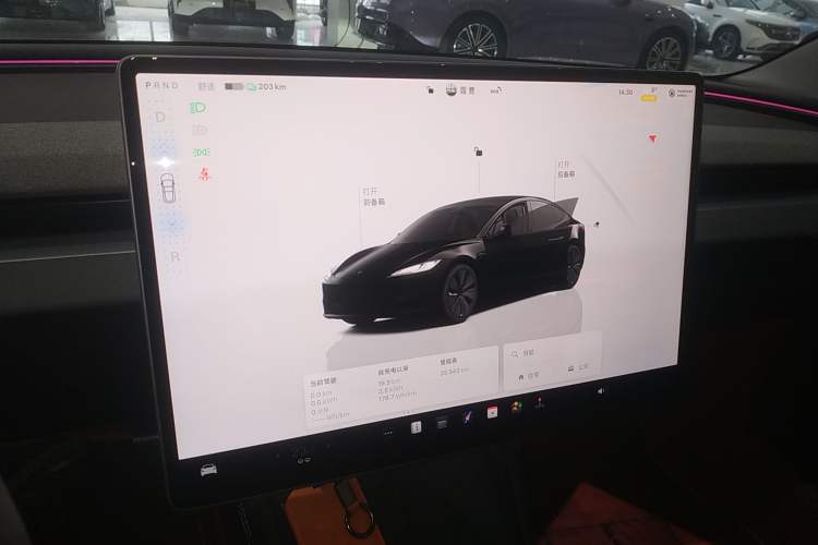 Used Tesla Model 3 2025 Rear-Wheel-Drive Version
