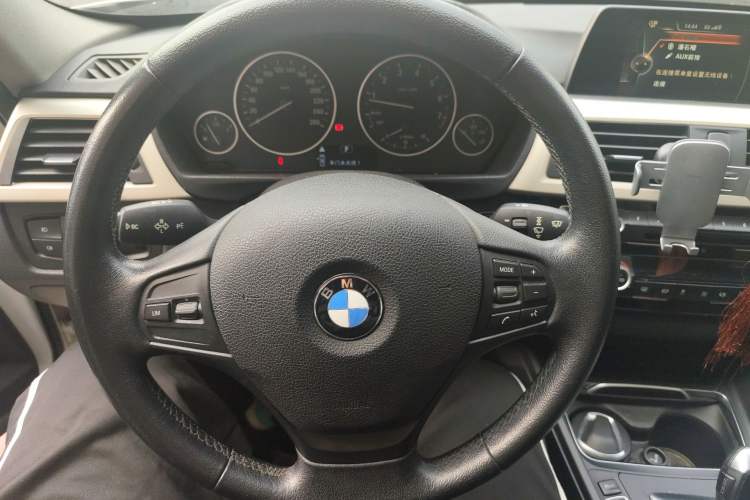 Used BMW 3 Series 2016 320Li Fashion Model
