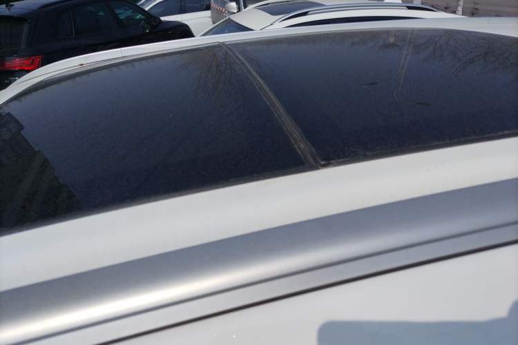 Used Geely Auto Emgrand X7 Sport 2020 1.8TD DCT Two-Wheel Drive Smart Connect 4G-Enabled Version Roof