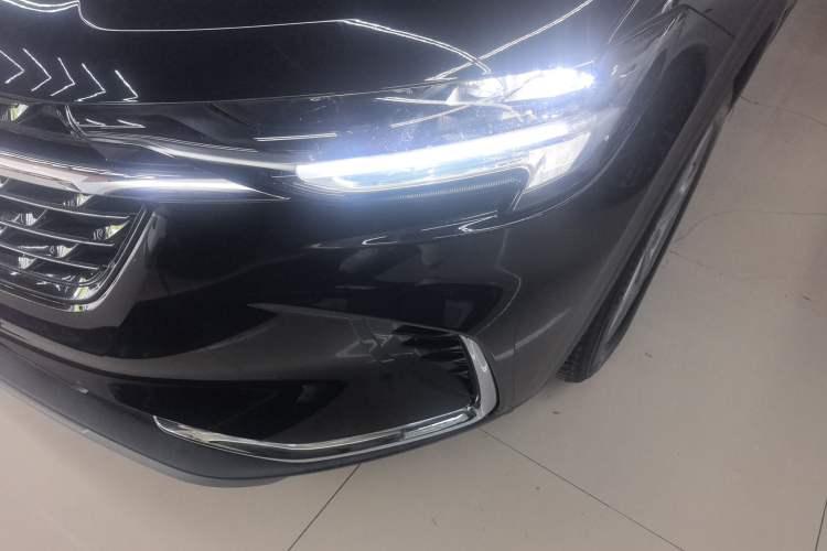 Used Buick Envision 2022 Encore Plus 652T Five-Seat Luxury Model
