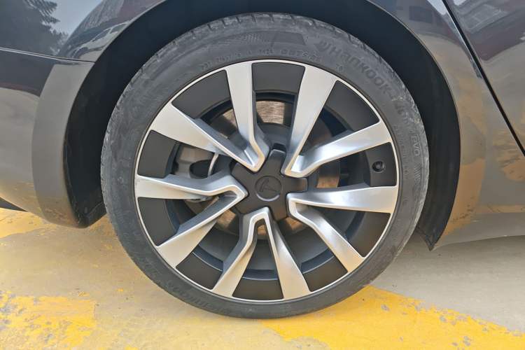 Used Tesla Model 3 2023 Rear-Wheel-Drive Version
