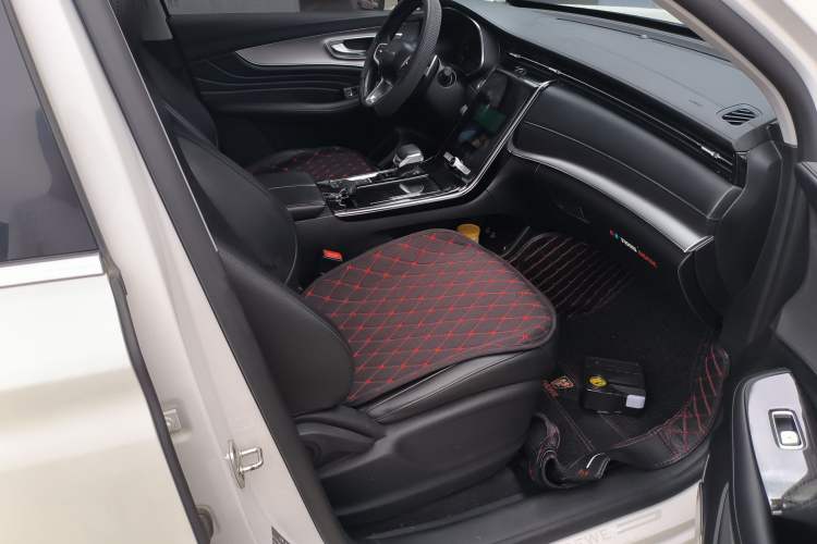 Used Roewe RX5 MAX 2019 300TGI Automatic Smart Cabin Luxury Edition