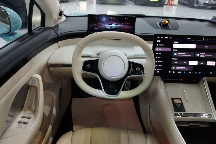 Used Hima Luxeed S7 2024 Ultra Four-Wheel Drive Flagship Edition Steering Wheel