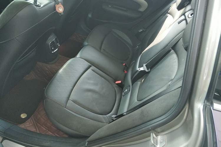 Used MINI Clubman 2016 Revised Version 1.5T COOPER Connoisseur Edition