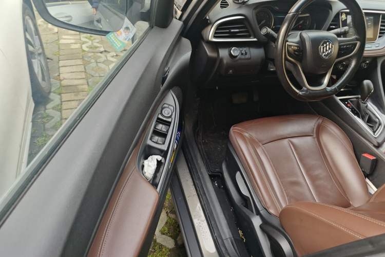 Used Buick GL6 2018 18T 6-Seater Luxury Model
