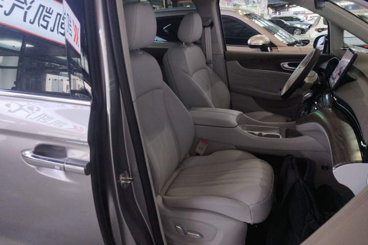 Used Roewe iMAX8 New Energy 2025 1.5T DMH Lu Zun Deluxe Edition