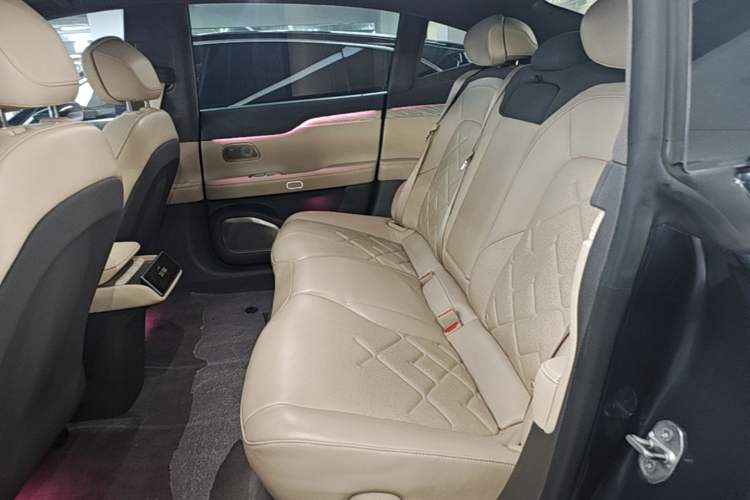 Used Nio ET7 2022 100kWh First Edition Left Rear Seat